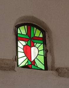 Kirchenfenster HERZ